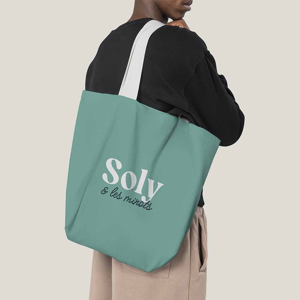 Soly & les minots, création du logo, de l'identité visuelle et conception du site internet shop et boutique par l'agence Shebam !